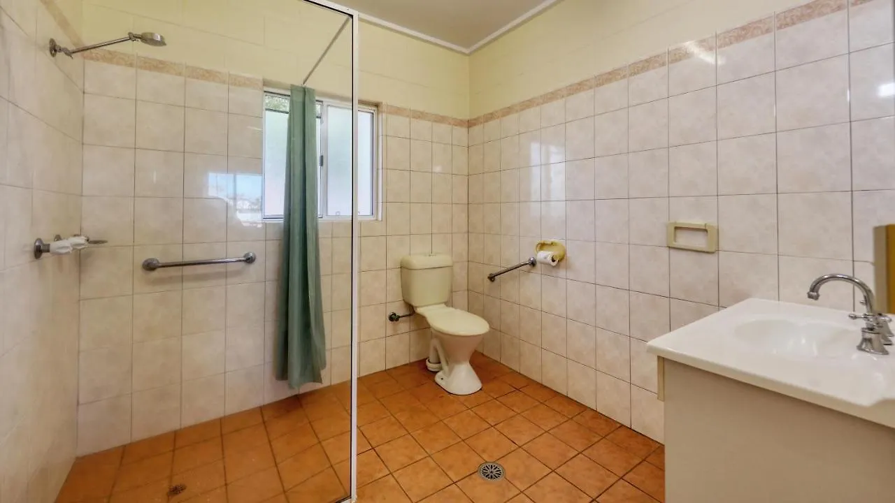 Gone Fishin Holiday Units Apartment Karumba Australia