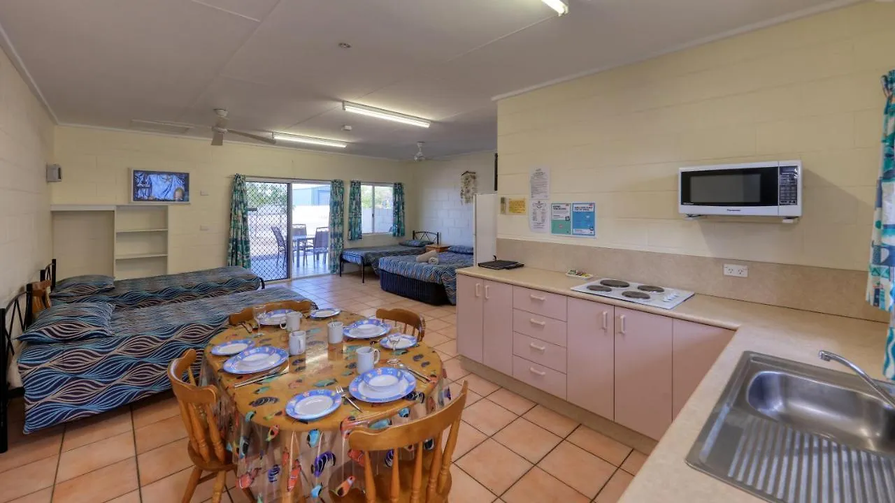 Gone Fishin Holiday Units Apartment Karumba